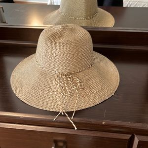 Beach hat